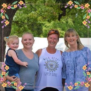 Meet your Posher, Carissa